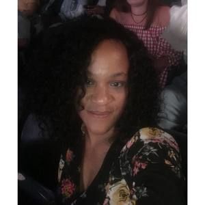 Meet your Posher, Nina